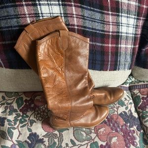 Franco Fortini Camel color size 8  leather riding boots